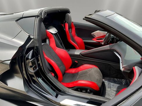 Used 2022 Chevrolet Corvette Stingray Preferred Cpe w/ Z51 Performance Package RWD image 26