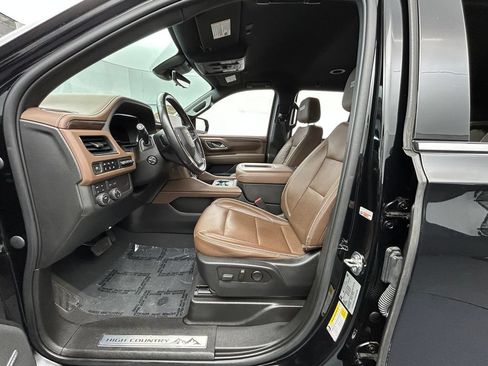 Used 2023 Chevrolet Tahoe High Country AWD/4WD image 12