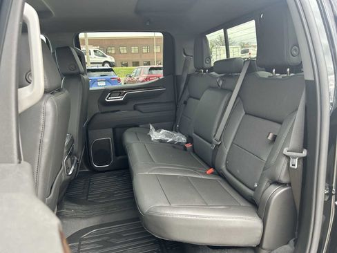 New 2026 GMC Sierra 1500 Elevation w/ Elevation Premium Package AWD/4WD image 25