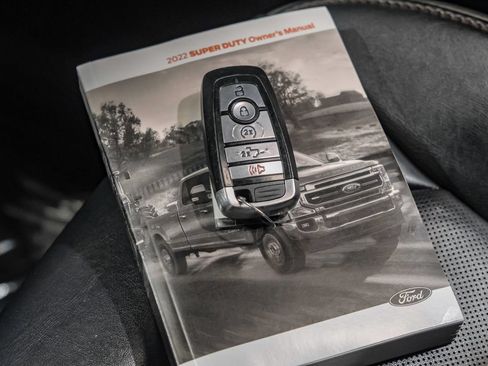 Used 2022 Ford F350 Platinum w/ FX4 Off-Road Package AWD/4WD image 67