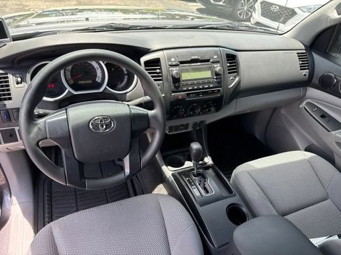 Used 2012 Toyota Tacoma 2WD Access Cab image 19