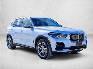 Used 2023 BMW X5 xDrive40i video 3