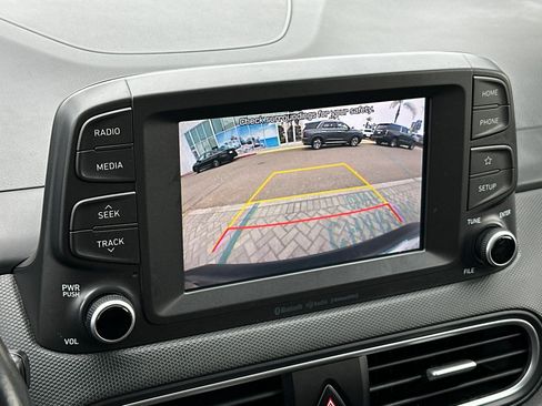 Used 2018 Hyundai Kona SEL image 19