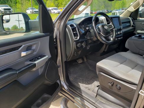 Used 2020 RAM 1500 Big Horn AWD/4WD image 14