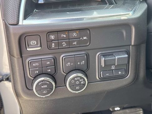 Used 2025 Chevrolet Tahoe RST w/ RST Capability Package AWD/4WD image 33