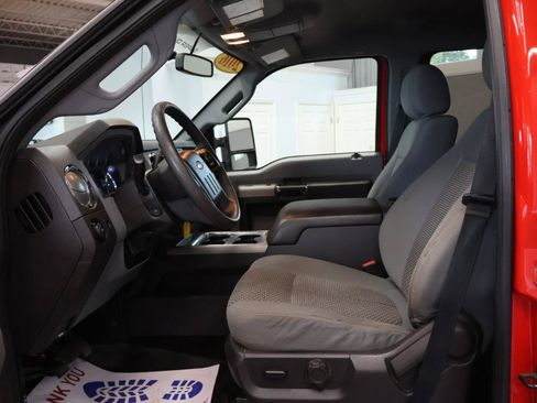 Used 2016 Ford F250 XLT w/ XLT Premium Package AWD/4WD image 11
