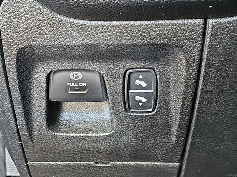 Used 2020 RAM 1500 Laramie AWD/4WD image 32