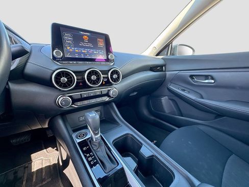 Used 2022 Nissan Sentra SV w/ Trunk Package image 30