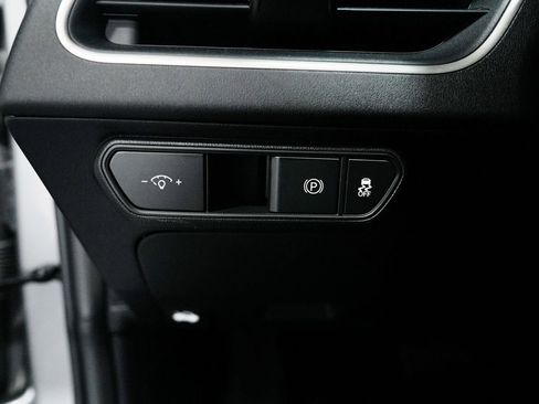 Used 2025 Kia K4 LXS image 18