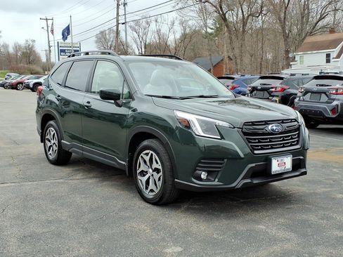 Certified 2024 Subaru Forester Premium image 3