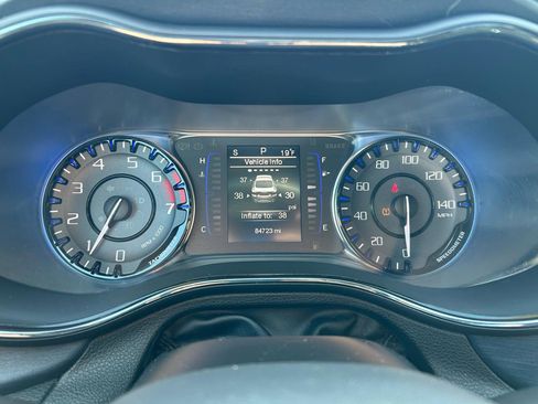 Used 2015 Chrysler 200 S w/ Comfort Group image 22