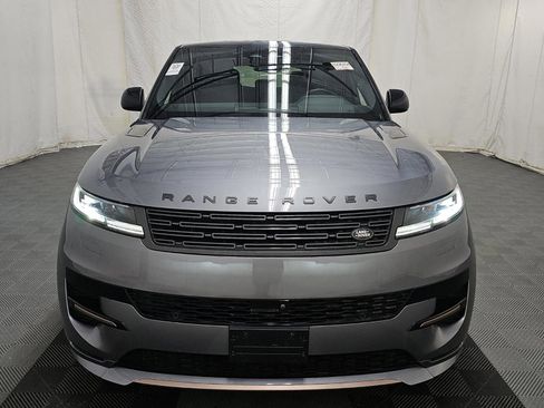 Used 2024 Land Rover Range Rover Sport Dynamic SE image 2