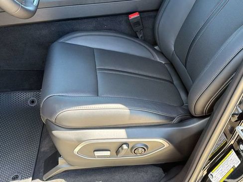 New 2026 Jeep Grand Wagoneer Limited AWD/4WD image 16