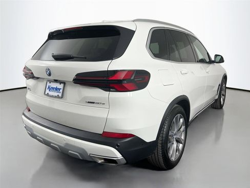Used 2025 BMW X5 xDrive50e w/ Premium Package image 6