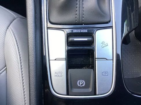Used 2025 Hyundai Santa Cruz SEL FWD image 25