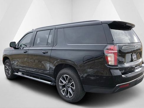 Used 2022 Chevrolet Suburban Z71 w/ Z71 Off-Road Package image 5