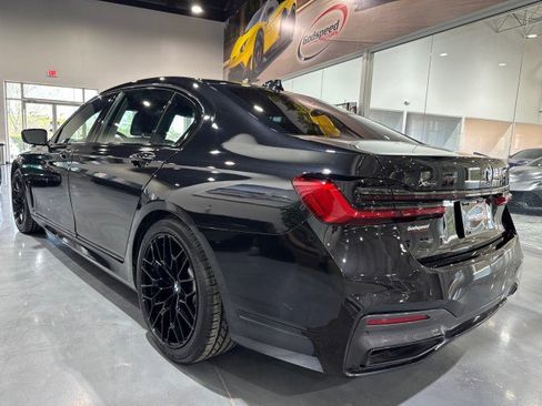 Used 2020 BMW 750i xDrive w/ Executive Package image 27
