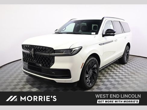 New 2026 Lincoln Navigator Reserve AWD/4WD image 1