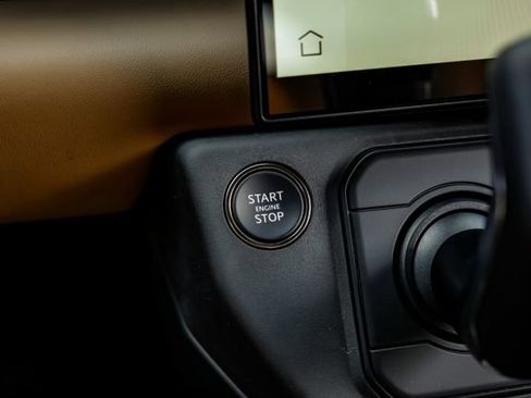 New 2026 Land Rover Defender 110 X-Dynamic SE AWD/4WD image 25
