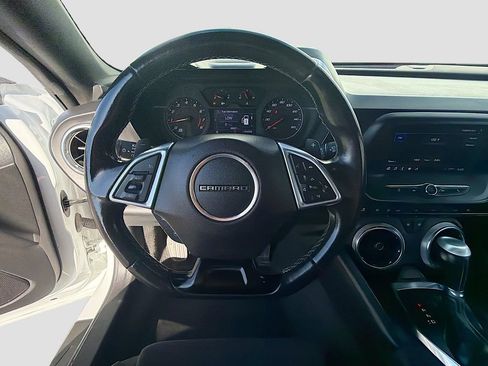Used 2022 Chevrolet Camaro LT RWD image 10