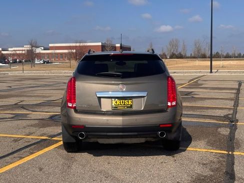 Used 2014 Cadillac SRX Luxury image 30