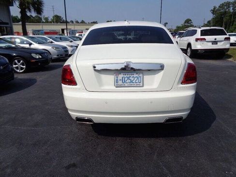 Used 2017 Rolls-Royce Ghost image 4