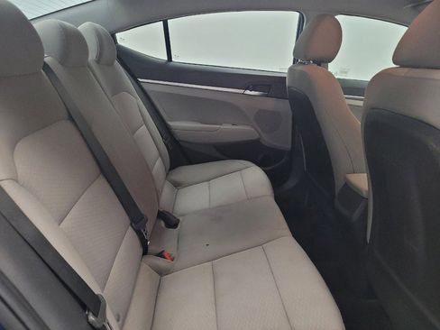 Used 2019 Hyundai Elantra SE image 19