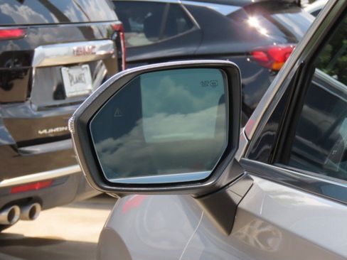 Used 2025 Hyundai Palisade SEL FWD image 16