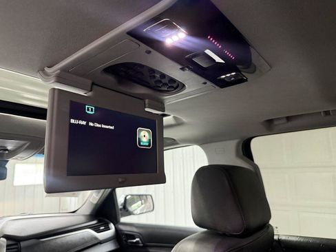 Used 2016 Chevrolet Tahoe LTZ AWD/4WD image 31
