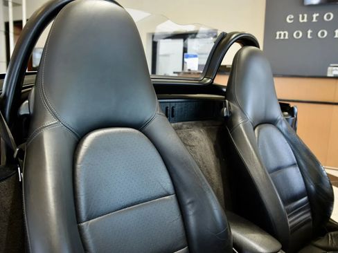 Used 2001 Porsche Boxster RWD image 25