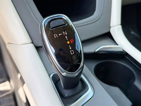 Used 2018 Cadillac XT5 Luxury w/ Driver Awareness Package image 27