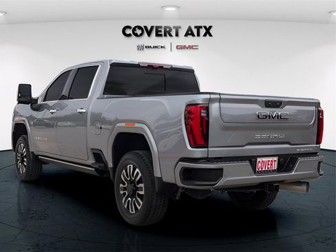 Used 2025 GMC Sierra 2500 Denali Ultimate image 6
