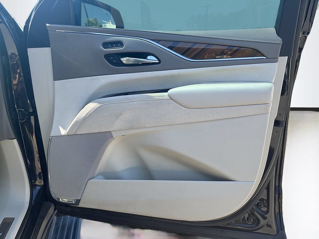 Used 2022 Cadillac Escalade ESV Sport Platinum AWD/4WD image 29
