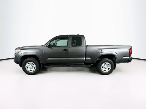 Used 2018 Toyota Tacoma SR RWD image 4