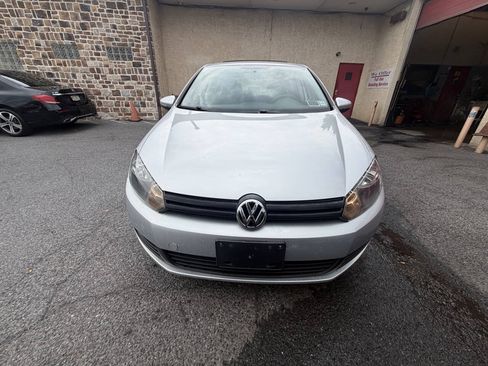 Used 2014 Volkswagen Golf 4-Door FWD image 8