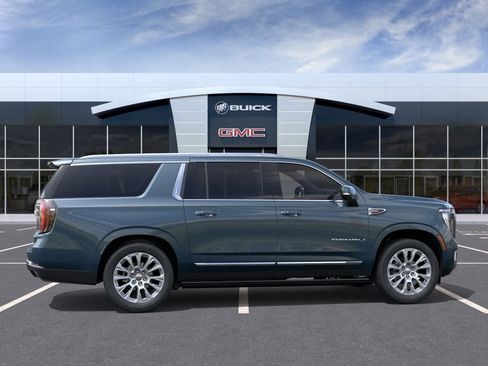 New 2026 GMC Yukon XL Denali w/ Sun & Power Step Package AWD/4WD image 5