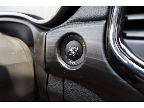 Used 2022 Jeep Grand Cherokee Laredo X AWD/4WD image 35