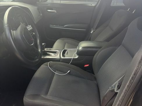 Used 2016 Dodge Charger SE w/ Popular Equipment Group RWD image 6