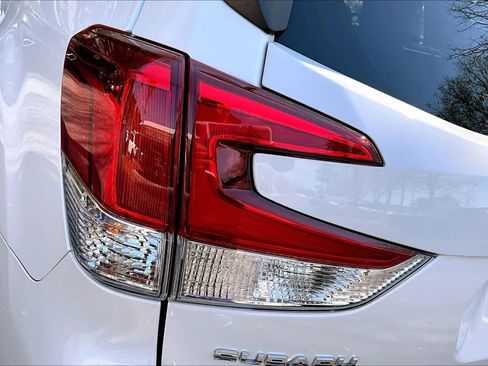 Used 2023 Subaru Forester Premium w/ Popular Package #3 image 29