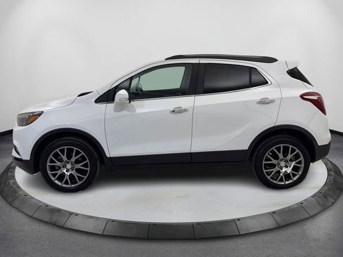 Used 2018 Buick Encore Sport Touring image 8