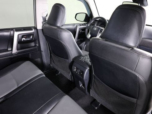 Used 2021 Toyota 4Runner SR5 Premium AWD/4WD image 39
