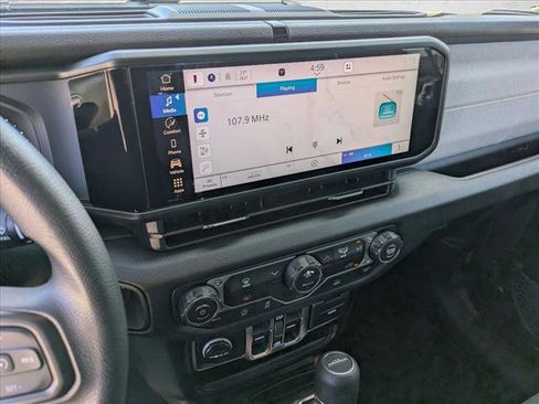 New 2026 Jeep Gladiator Sport AWD/4WD image 11