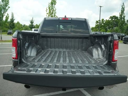 Used 2020 RAM 1500 Big Horn AWD/4WD image 17