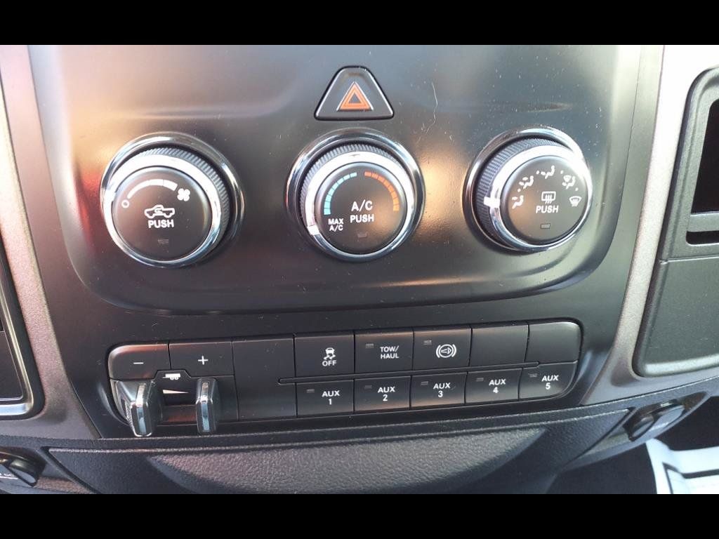 Used 2018 RAM 3500 Tradesman w/ Power & Remote Entry Group AWD/4WD image 11