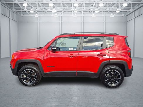 Certified 2023 Jeep Renegade Latitude image 2