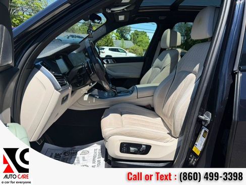 Used 2019 BMW X5 xDrive40i w/ M Sport Package AWD/4WD image 19