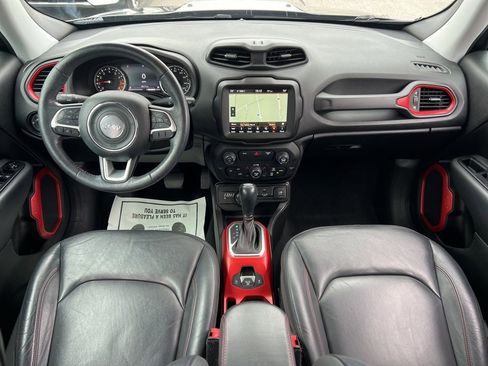 Used 2019 Jeep Renegade Trailhawk image 26