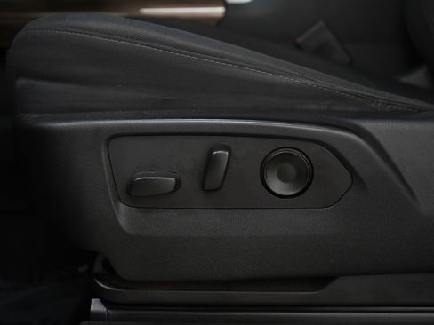 Used 2022 Chevrolet Silverado 1500 RST image 23