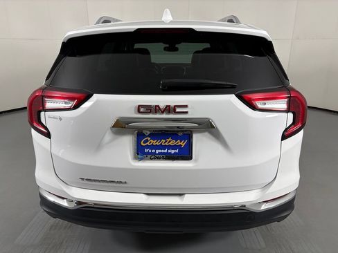 Used 2024 GMC Terrain SLT FWD image 7