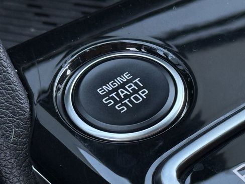 Used 2023 Kia Sportage EX image 18